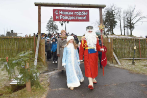 «Или трусы, или крестик». Как на «Линии Сталина» празднуют Рождество
