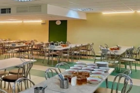 «Детям в школьной столовой дали невкусную еду и заставляли ее есть»